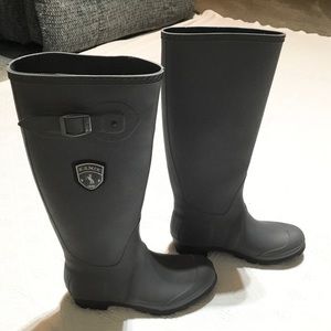Kamik Size 6 Rain Waterproof Boots NICE — About Knee High